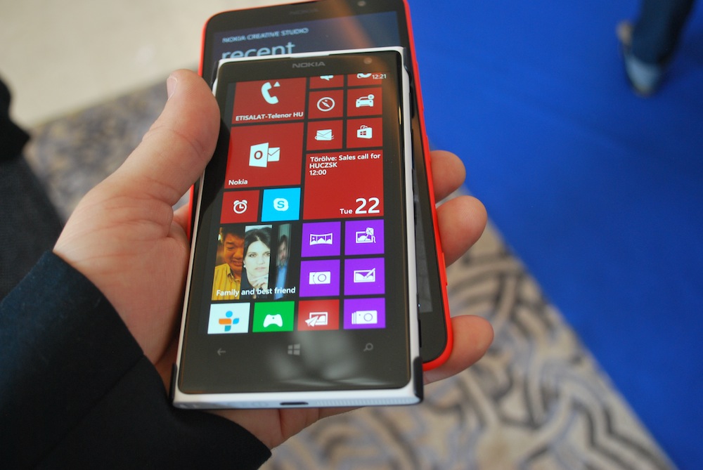 Nokia Lumia 1520 vs. Nokia Lumia 1020 class="wp-image-147657" 
