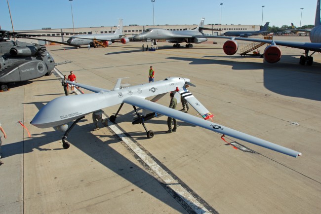 dron class="wp-image-143366" 