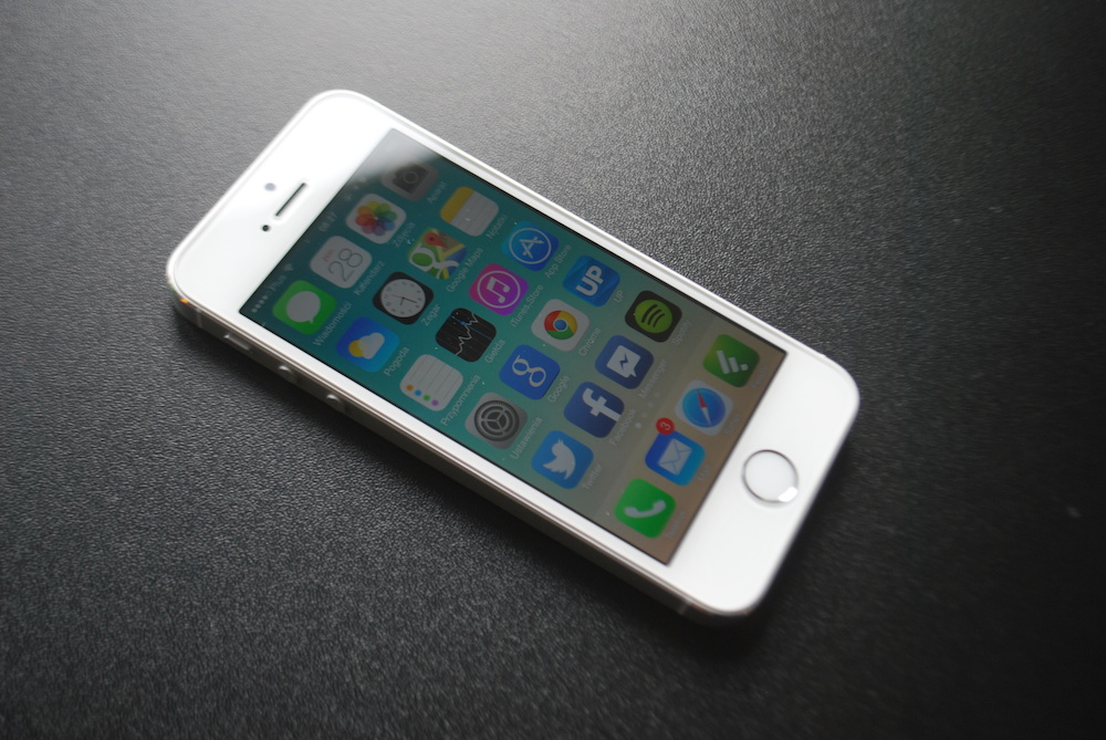 iPhone 5s by Spider's We, 8 class="wp-image-148833" 
