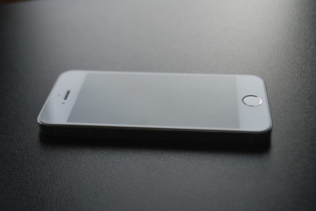 iPhone 5s by Spider’s Web, 13