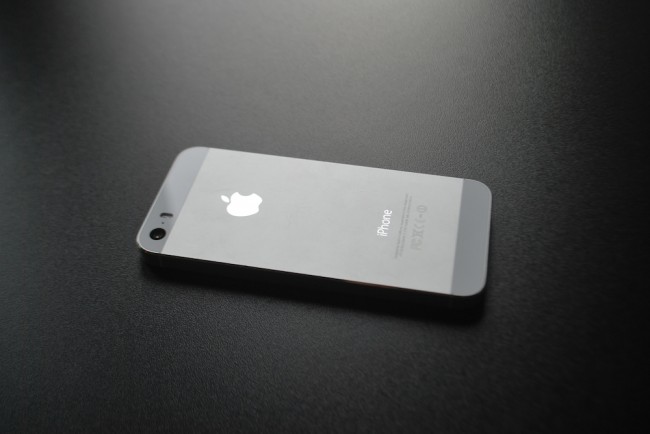 iPhone 5s by Spider’s Web, 7