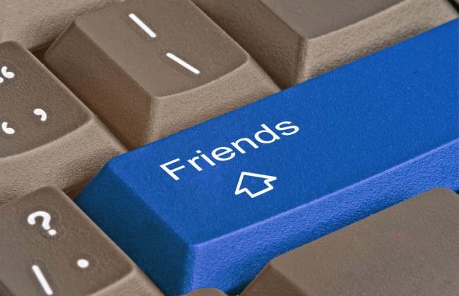 znajomi-na-facebooku
