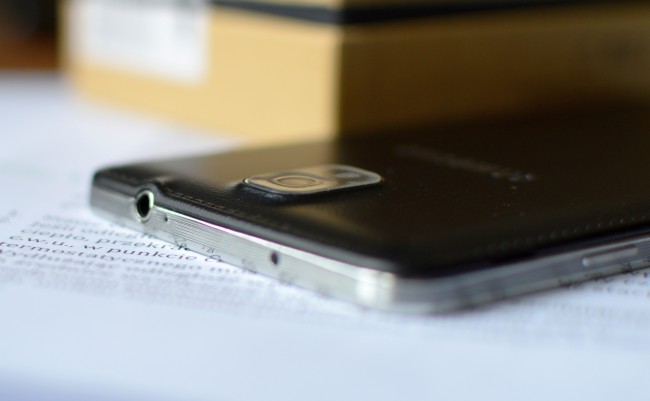Galaxy Note 3 top