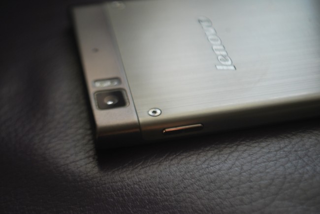 Lenovo K900, 1