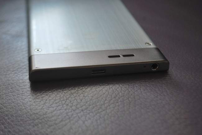 Lenovo K900, 4
