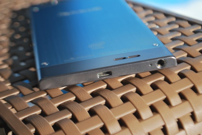 Lenovo K900, 6