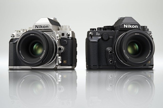 Nikon-Df-blakc-and-silver class="wp-image-150270" 