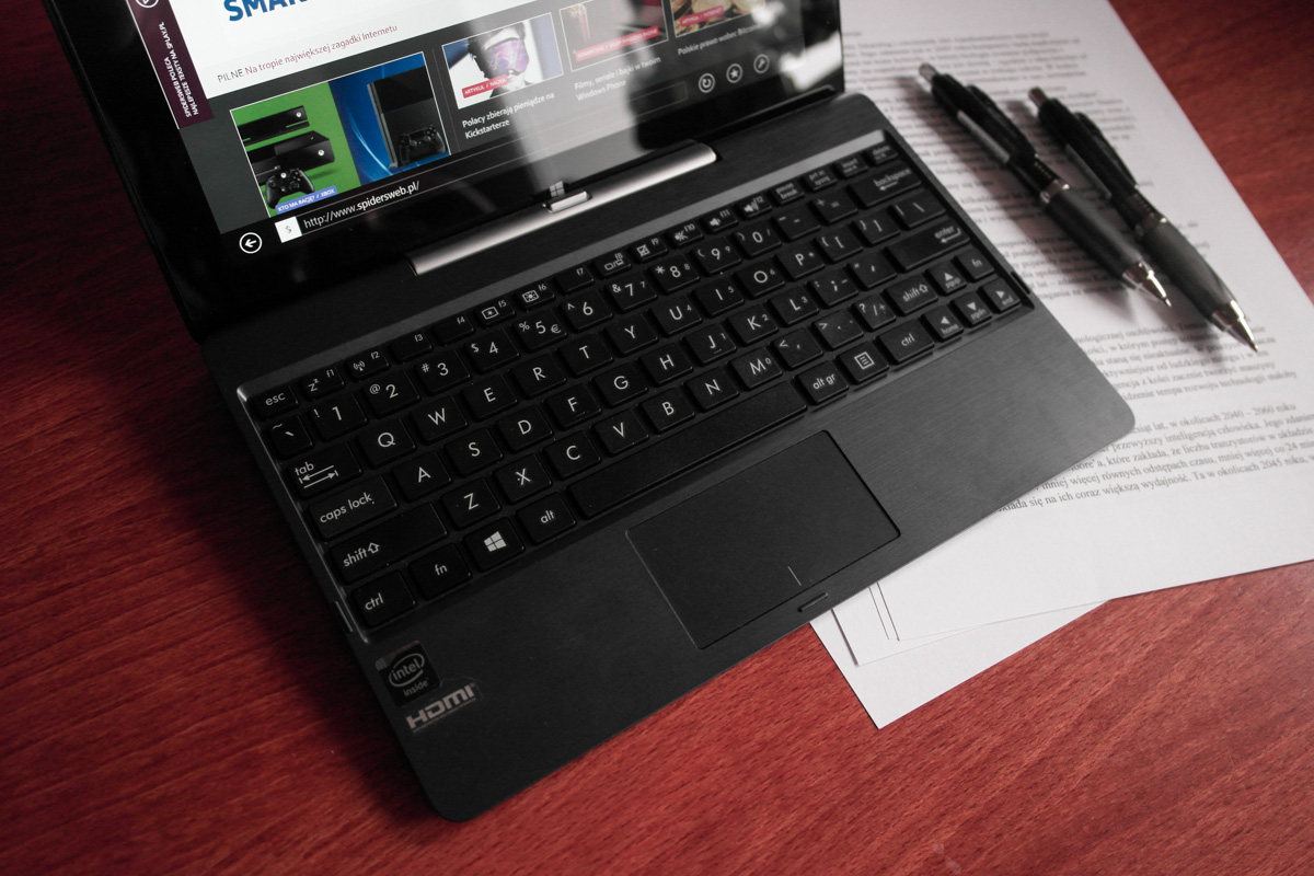 Asus Transformer Book T100 class="wp-image-156863" 