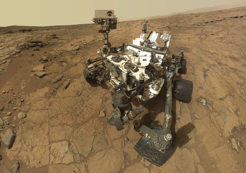 curiosity_selfie class="wp-image-160014" 