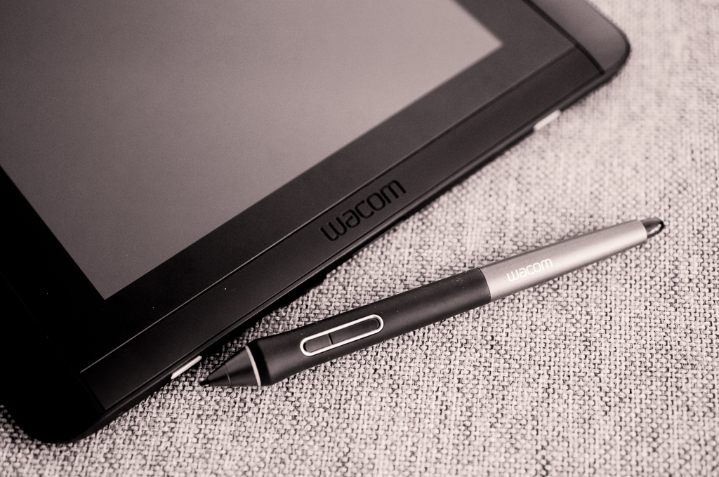 wacom-cintiq-13hd-3 class="wp-image-158528" 