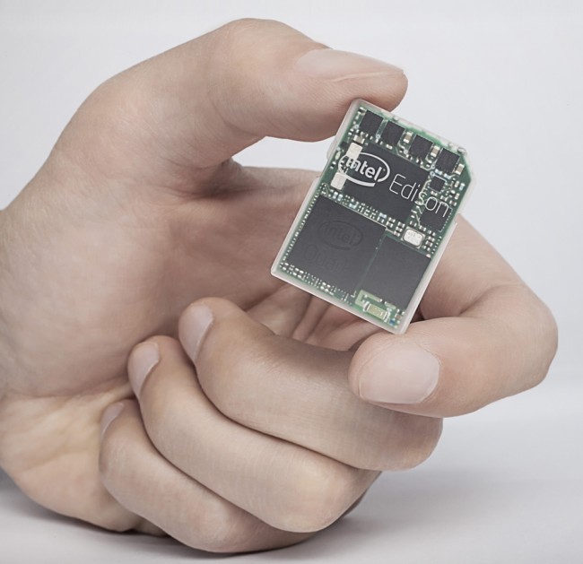 intel-edison-sd-card class="wp-image-162284" 