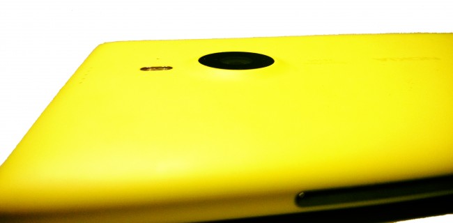 lumia-1520-aparat class="wp-image-165383" 