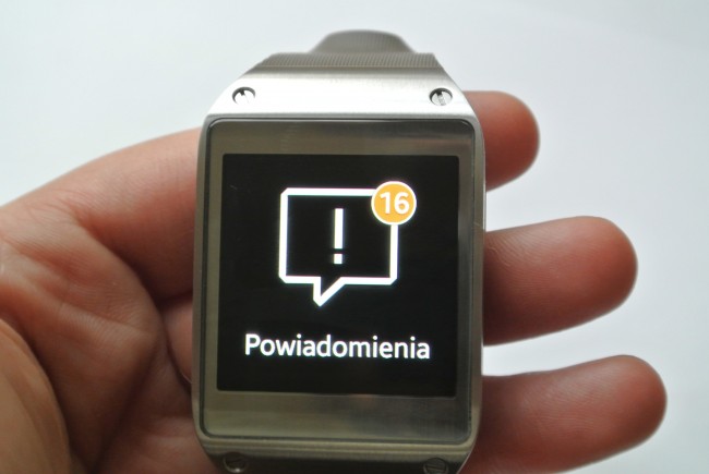 powiadomienia 2 samsung galaxy gear apps class="wp-image-163610" 