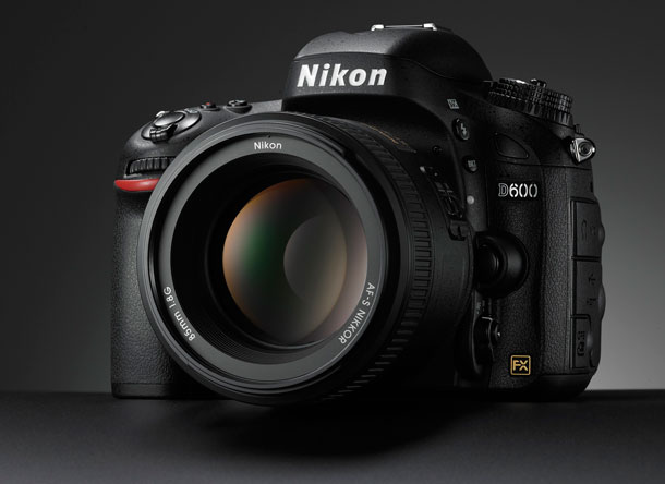 D600