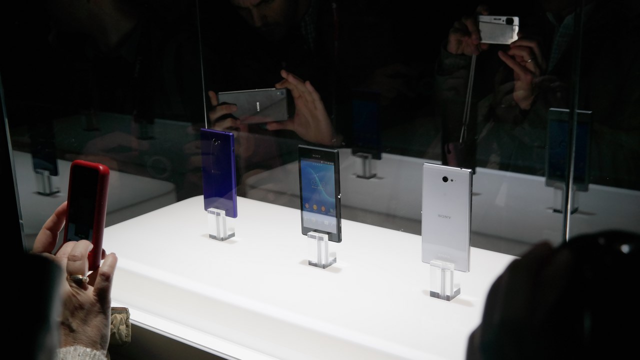 Sony Xperia Z2 class="wp-image-169541" 