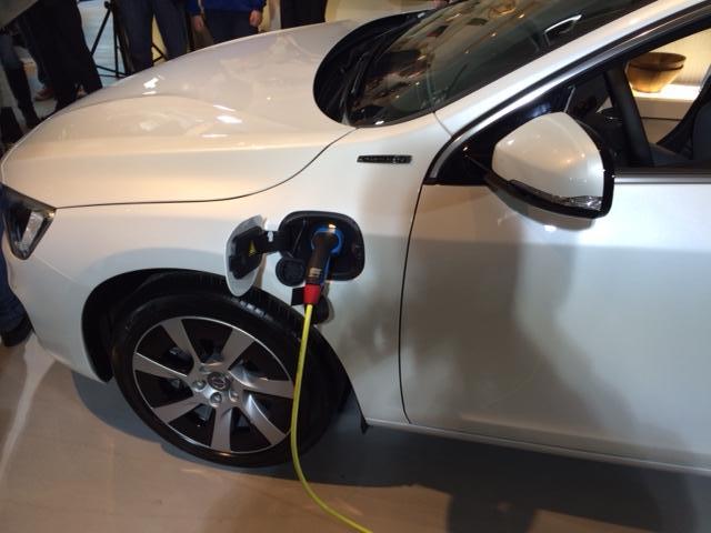 Volvo V60 Plug-in hybrid 1