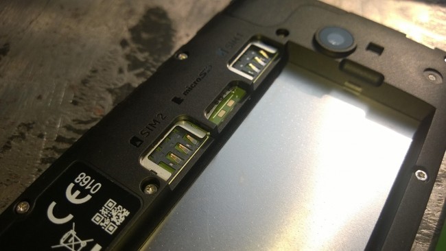 Nokia X Sloty