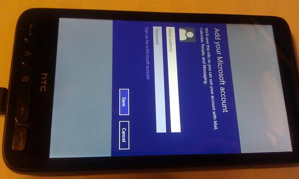 htc hd2 windows rt class="wp-image-171504" 