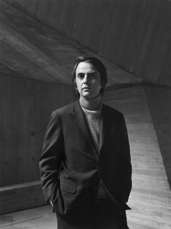 who-was-carl-sagan-cosmos-01_77679_990x742