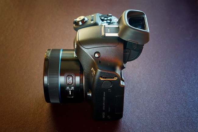 Samsung-NX-30-1