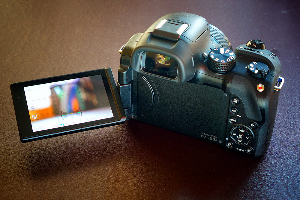 Samsung-NX-30-2 class="wp-image-176859" 