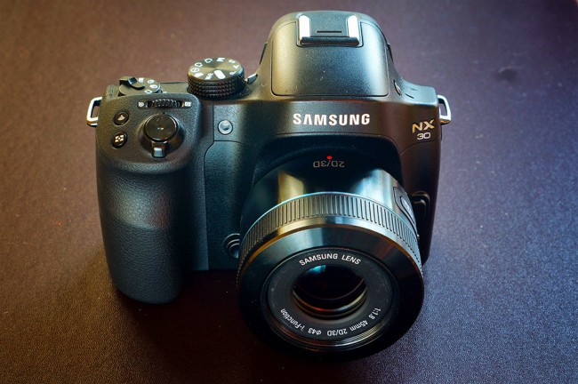 Samsung-NX-30-3