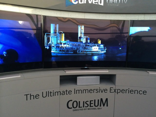 Samsung_Curved_TV_wygiete_telewizory_premiera_16