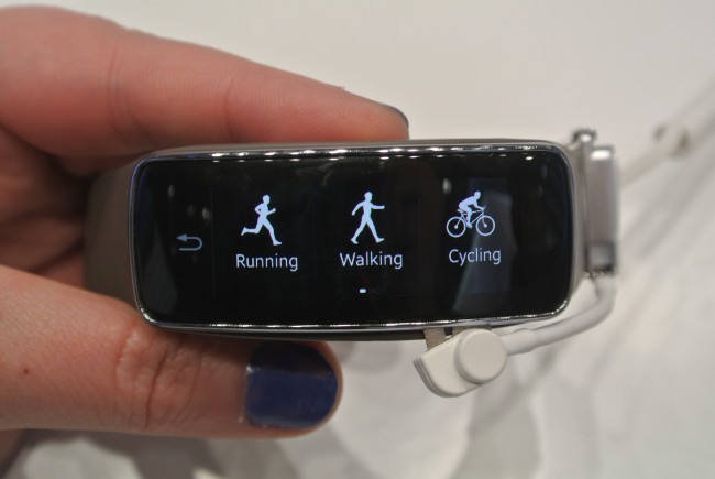 Samsung Gear Fit class="wp-image-182992" 