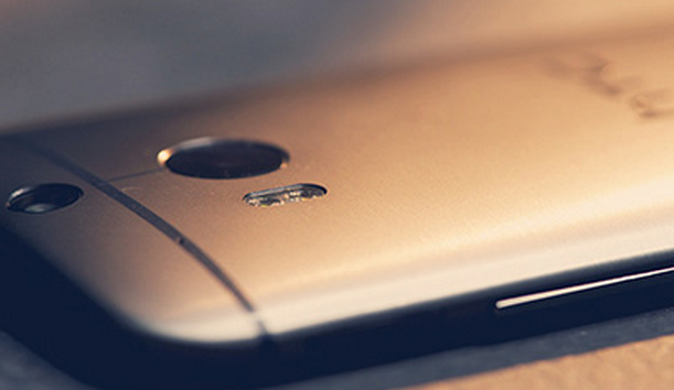 htc one m8 class="wp-image-180784" 
