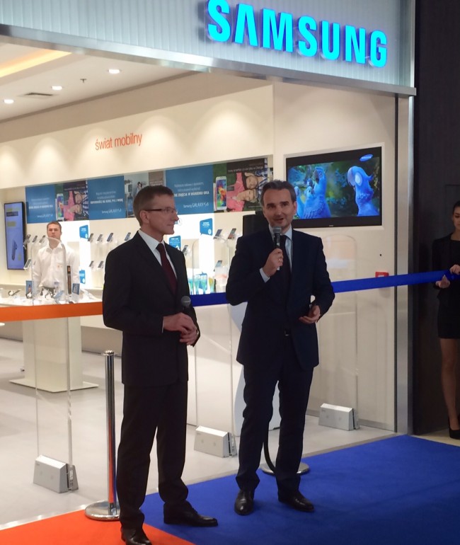 samsung-orange-salon (16)