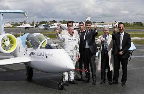 E-Aircraft Day_490_318 class="wp-image-186647" 