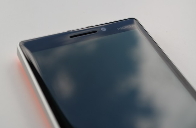 Lumia 930 Przód class="wp-image-189654" 