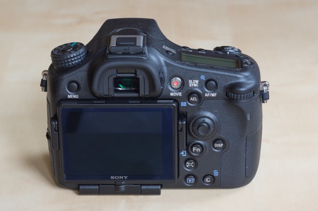 Sony A77 II 02 