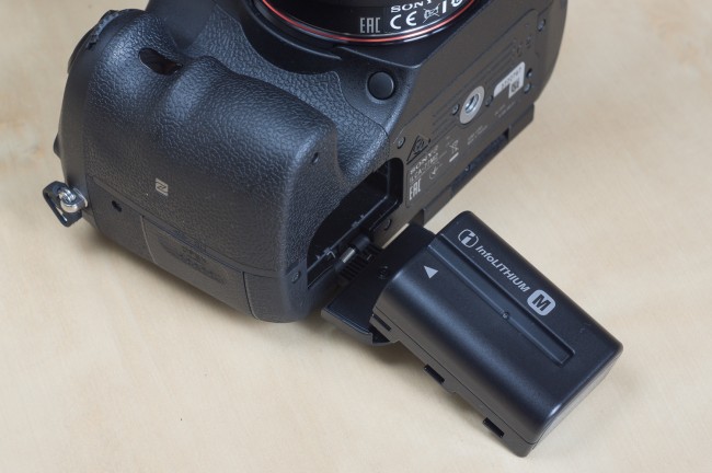 Sony A77 II 08 
