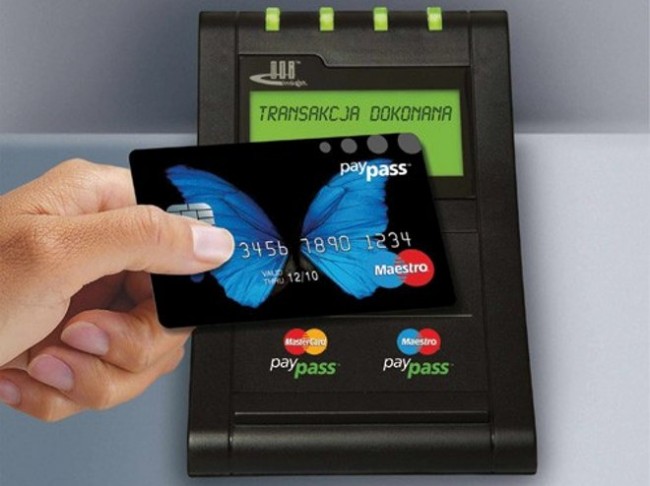 mastercard-paypass-karta-kredytowa-chip-660 class="wp-image-200751" 