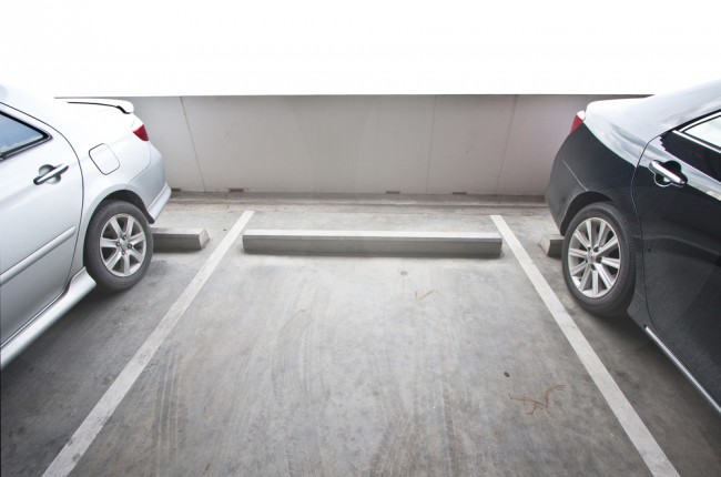 miejsce-parkingowe-parking-samochod-auto class="wp-image-204854" 