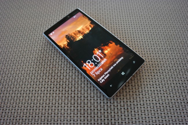 SAMSUNG CSC class="wp-image-215136" 