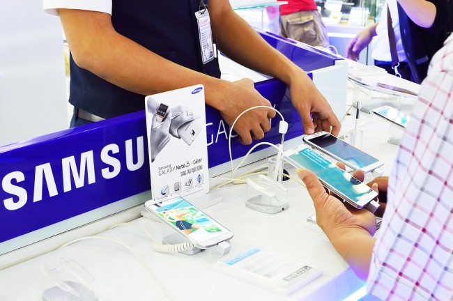 samsung class="wp-image-217036"