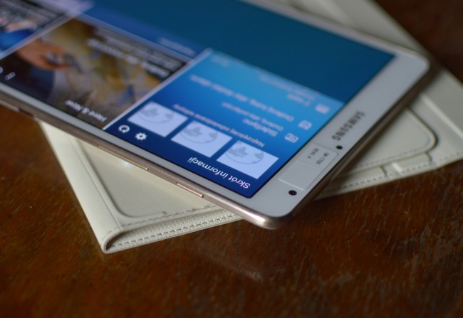 samsung galaxy tab s 8.4 014 class="wp-image-218733" 