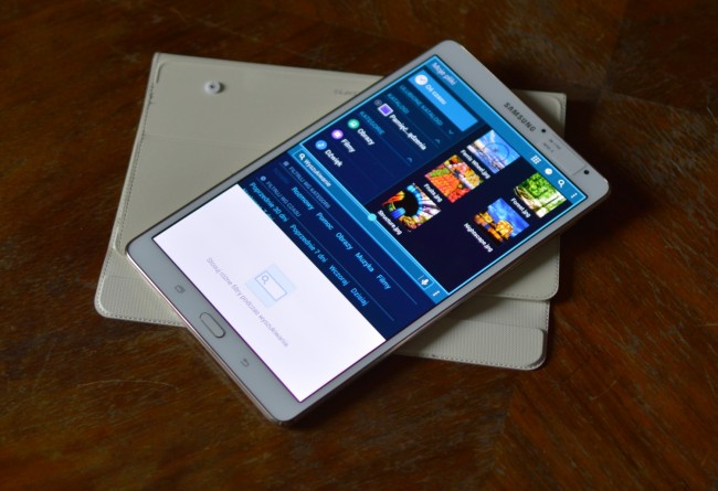samsung galaxy tab s 8.4 018 class="wp-image-218740"