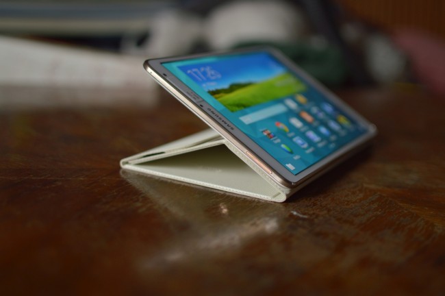 samsung galaxy tab s 8.4 023 class="wp-image-218752" 