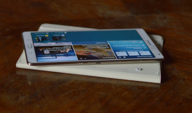 samsung galaxy tab s 8.4 030 class="wp-image-218768" 