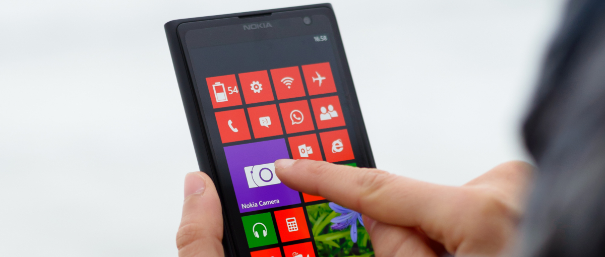 nokia lumia windows phone class="wp-image-229647" 