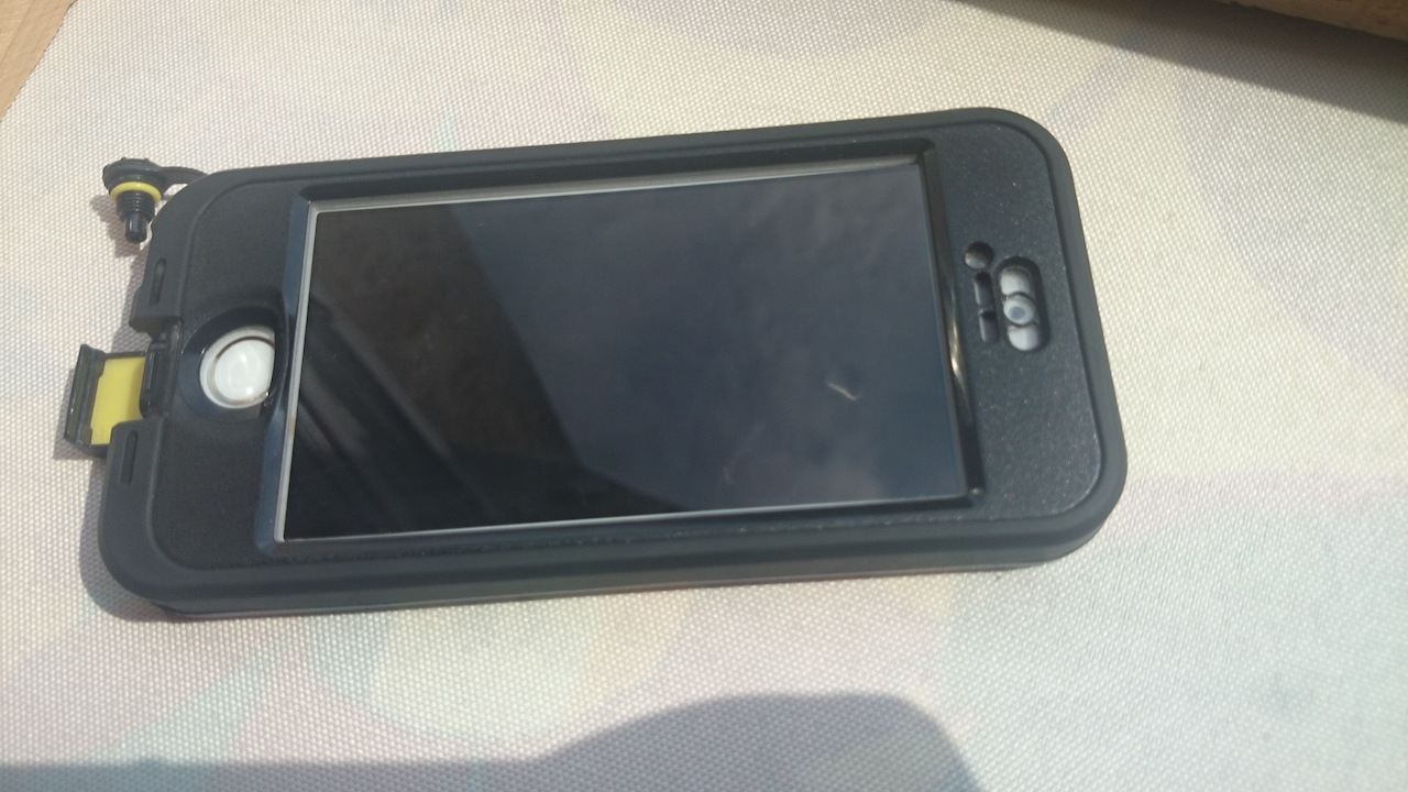otterbox 3 class="wp-image-227174" 