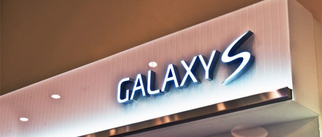 samsung galaxy s class="wp-image-229674" 