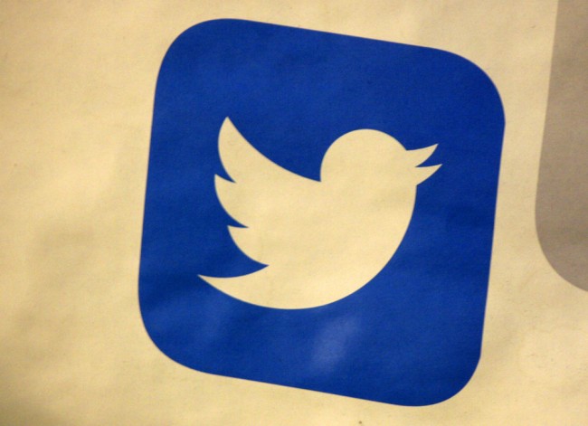 twitter logo class="wp-image-235761" 