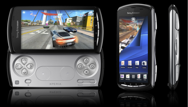 xperia play class="wp-image-226601" 