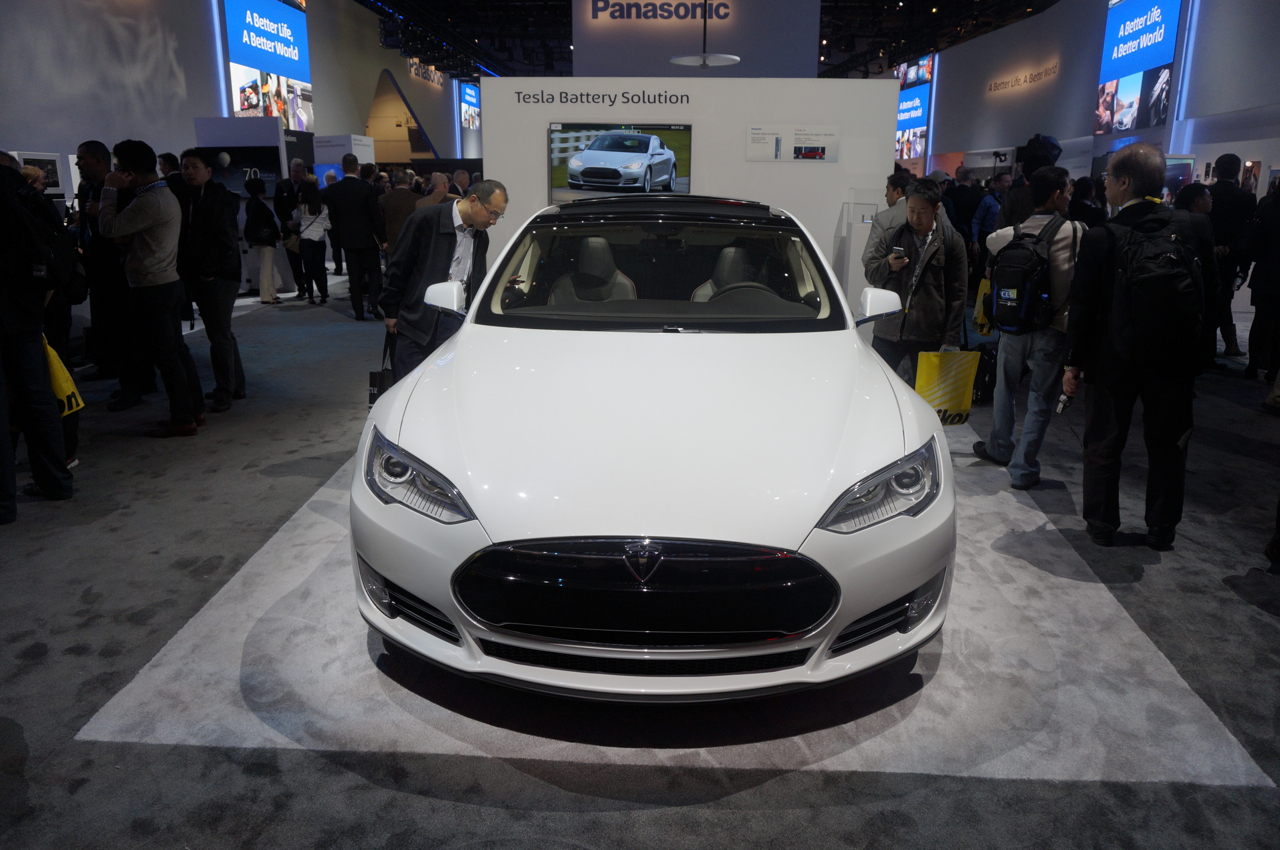 TESLA_CES3 class="wp-image-240919" 