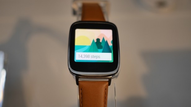 Asus ZenWatch "zepsuty" Android Wear class="wp-image-240564"