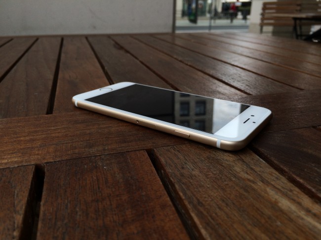 iphone 6 gold 04 class="wp-image-249638" 